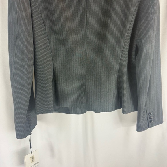 NWT Calvin Klein Women Gray striped 3 button Carrier Blazer Size: 10 - Picture 15 of 16
